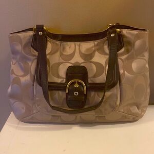 Coach Signature Shoulder Bag